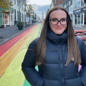 Meet your Posher, Carly